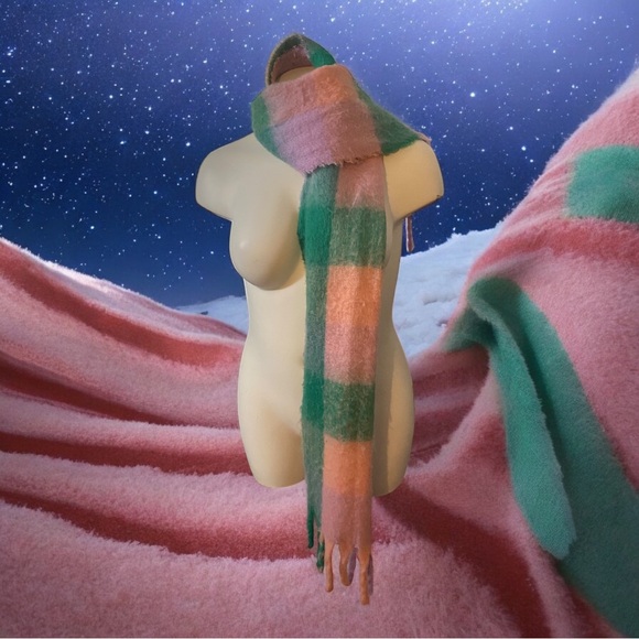 Colorful Plaid Scarf - Picture 3 of 5